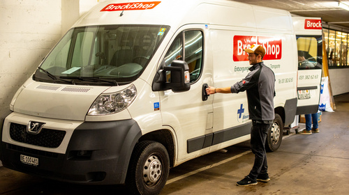 BrockiShop-Team Räumung und Entsorgung vom Blauen Kreuz